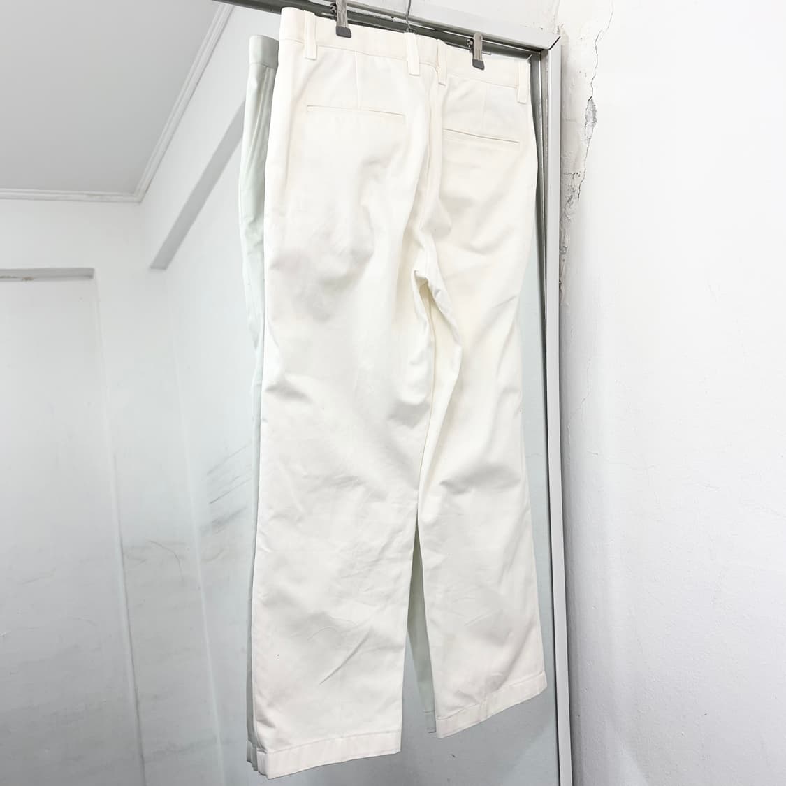 솔리드옴므 21SS 화이트 팬츠 상품이미지5