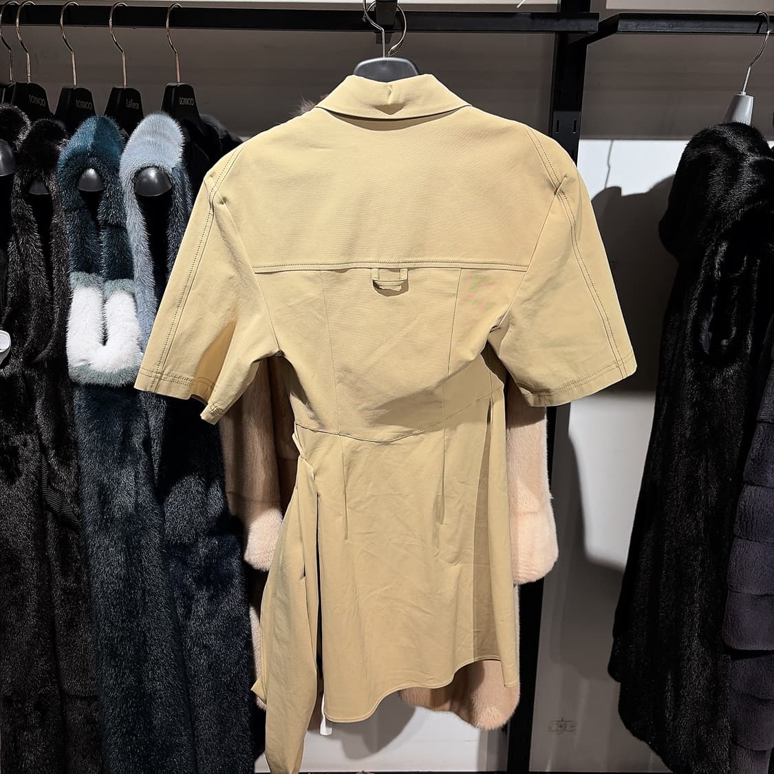 (정품/새상품) 자크뮈스 여성 라이트카키 카미사 드레이프 셔츠 드레스 상품이미지2