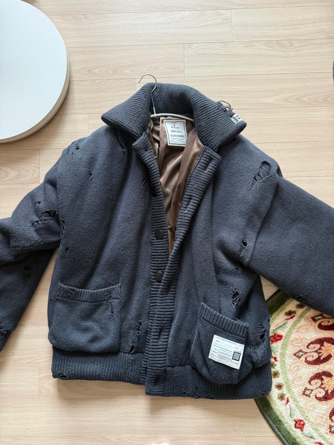 메종미하라야스히로 패디드 니트 가디건 블랙 상품이미지3