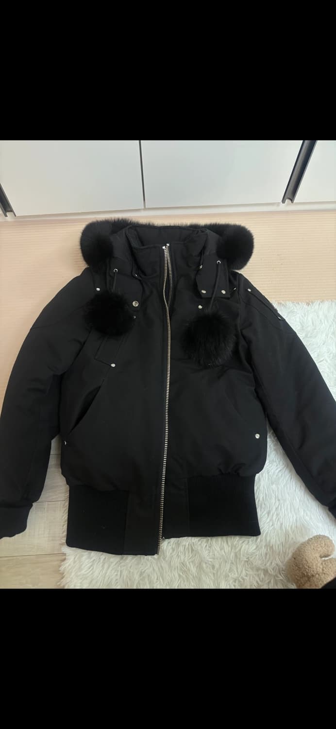 새상품급 무스너클 봄버 패딩 상품이미지1