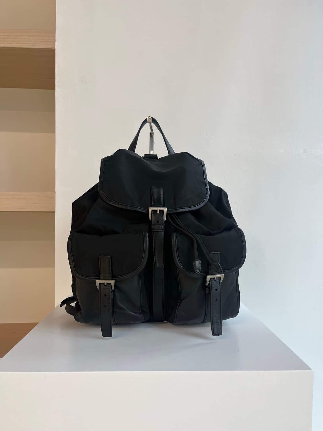 프라다 나일론 빈티지 백팩 미듐 블랙 상품이미지10