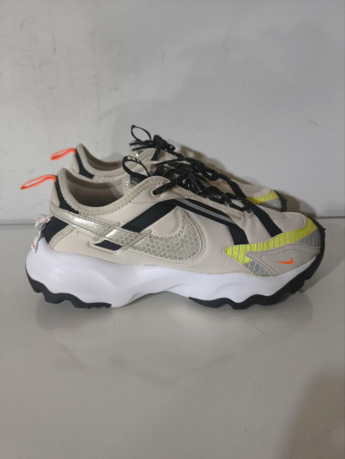 245mm 3M x 나이키 TC 7900 운동화 상품이미지2