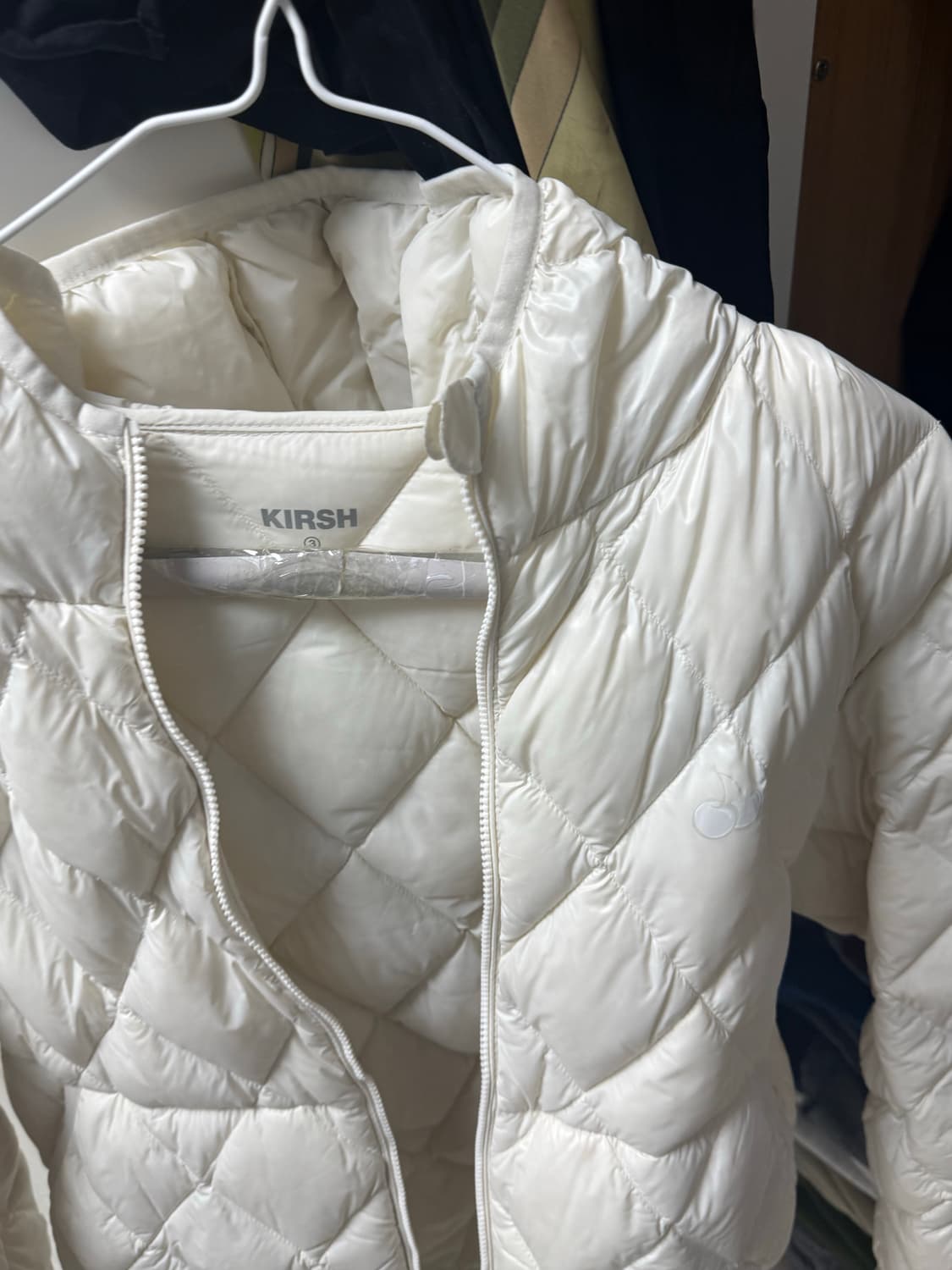 키르시 경량패딩 화이트 상품이미지2