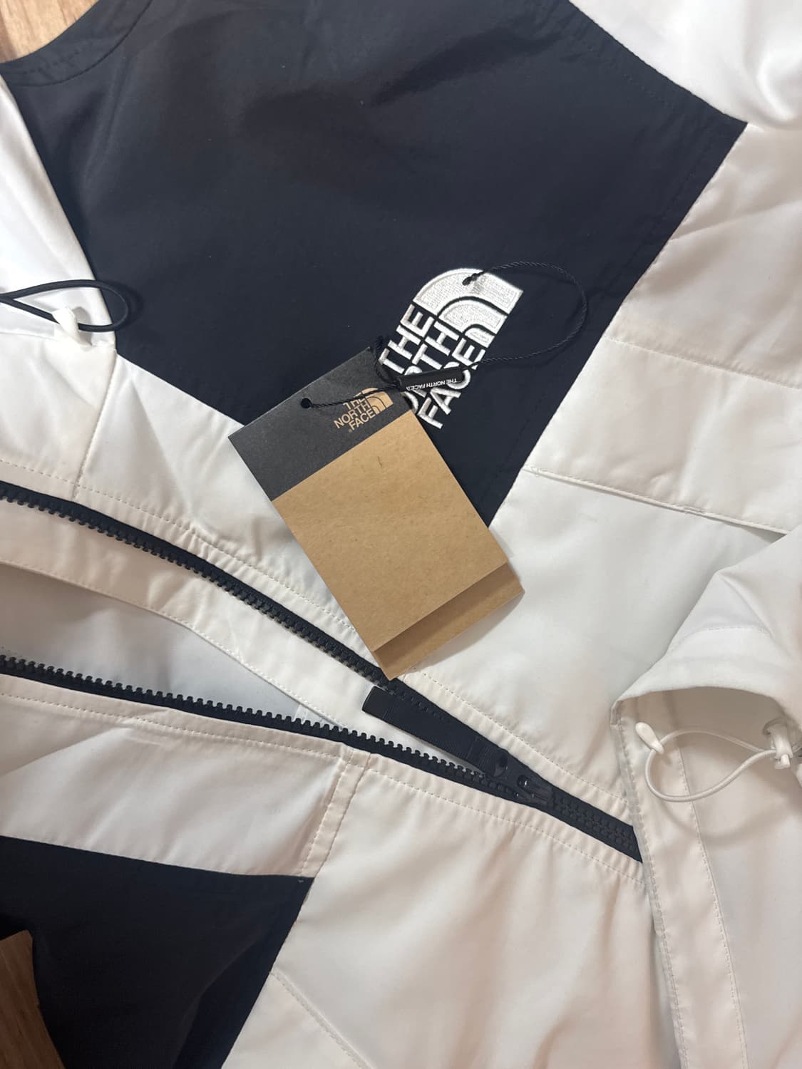 노스페이스 바람막이 상품이미지4