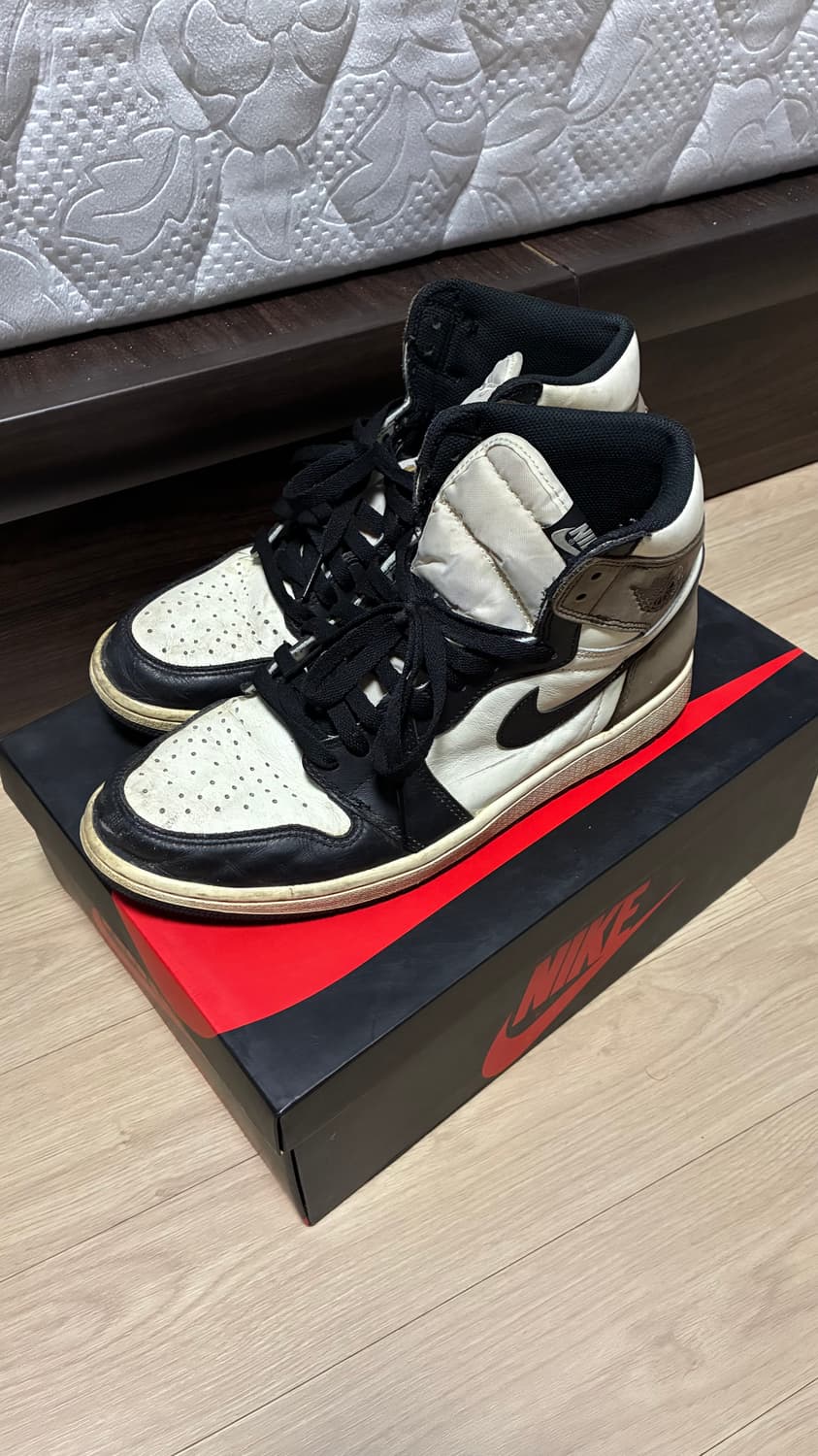나이키 에어 조던 1 하이 모카 285 상품이미지2