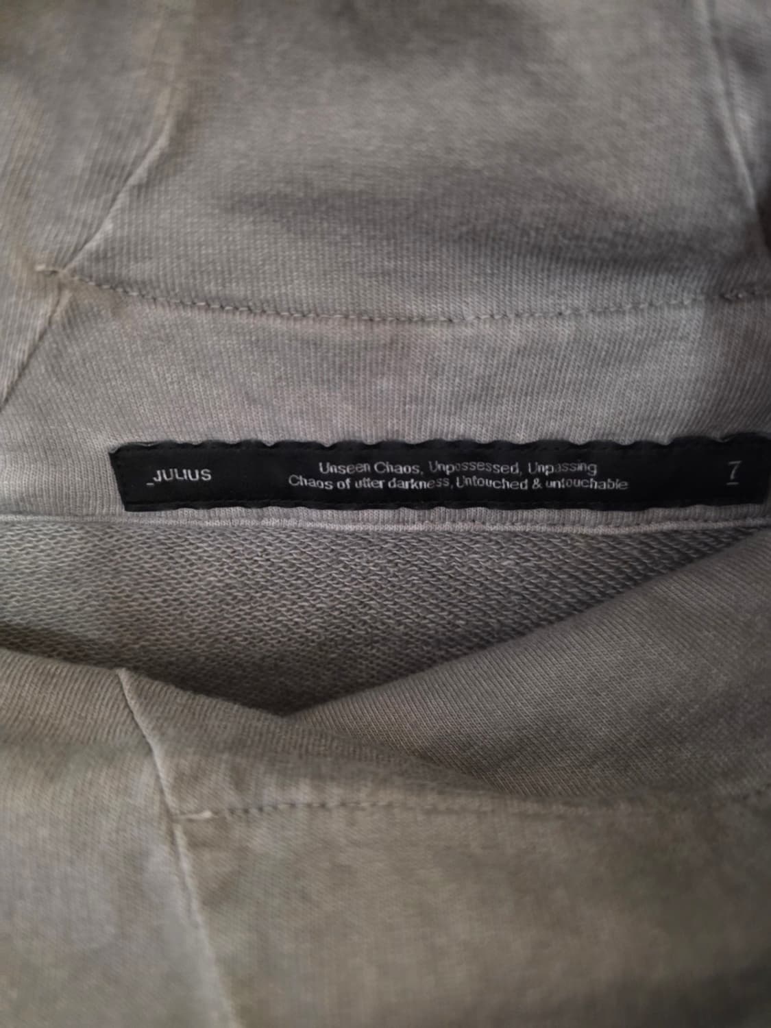 줄리우스 숄더집업 상품이미지2