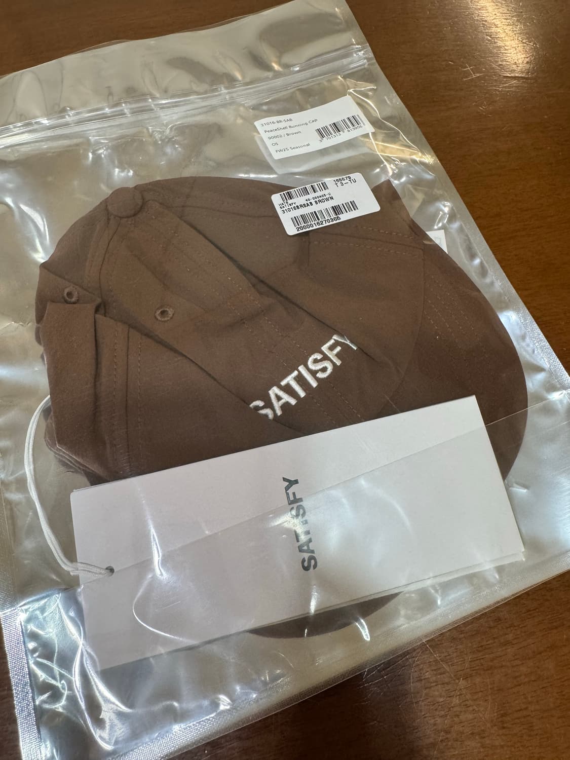 새티스파이 satisfy 피스쉘  러닝 캡 브라운 (새상품)  상품이미지10