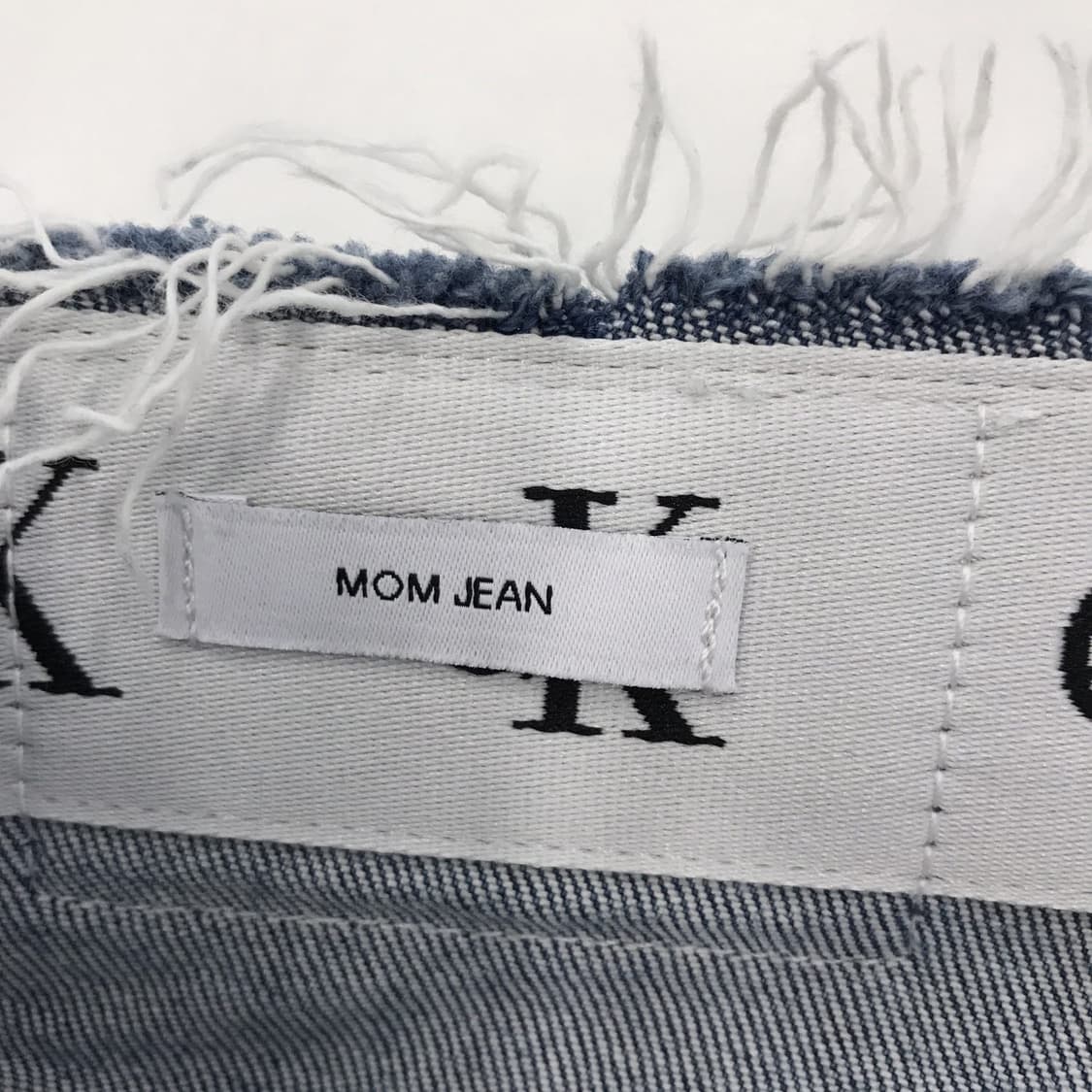 캘빈클라인 CK 가죽탭 MOM JEAN [여성28인치] 상품이미지6