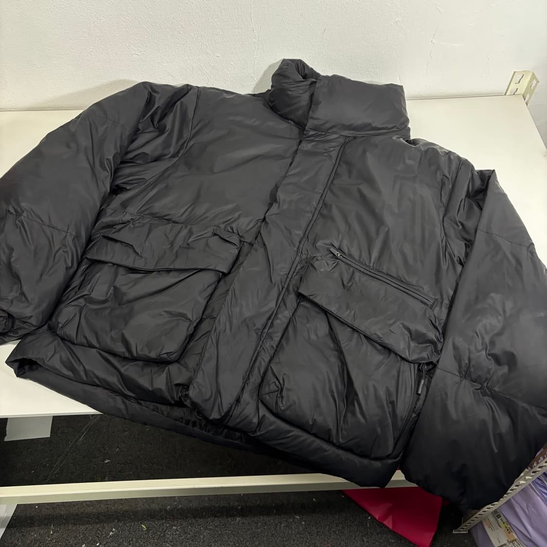 S-M 코드그라피 블랙 오버핏 투웨이 크롭패딩 상품이미지1