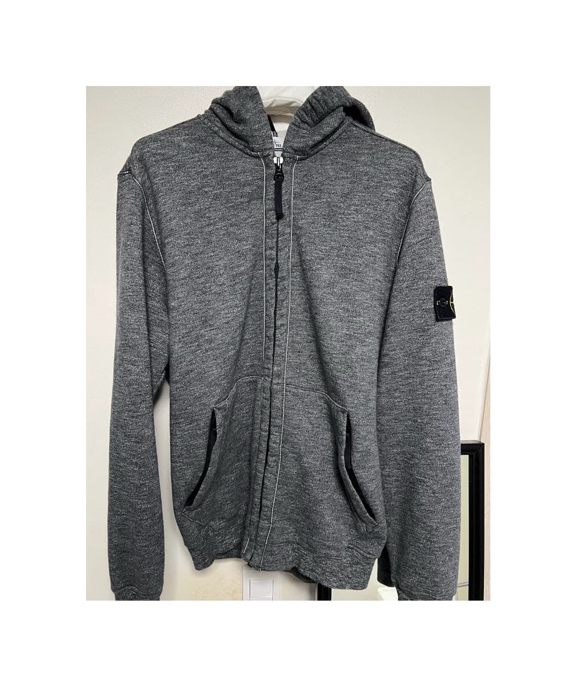 스톤아일랜드 후드집업 상품이미지1