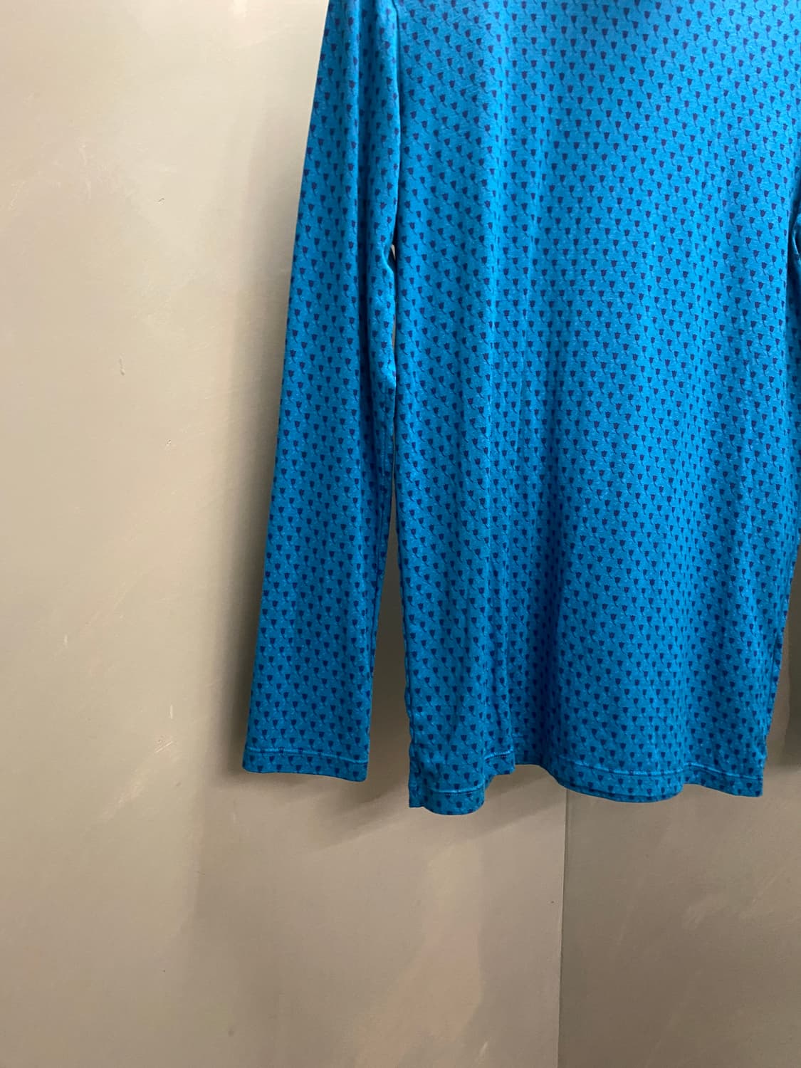 빈티지 플라워 패턴 폴라티  상품이미지5