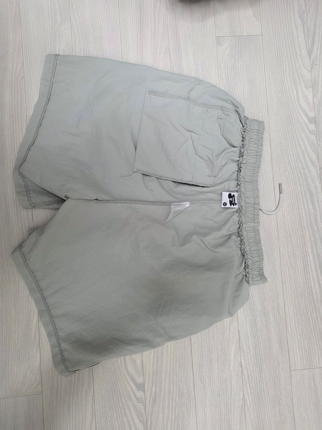 네스티킥 나일론 반바지 M사이즈 그레이컬러 상품이미지3