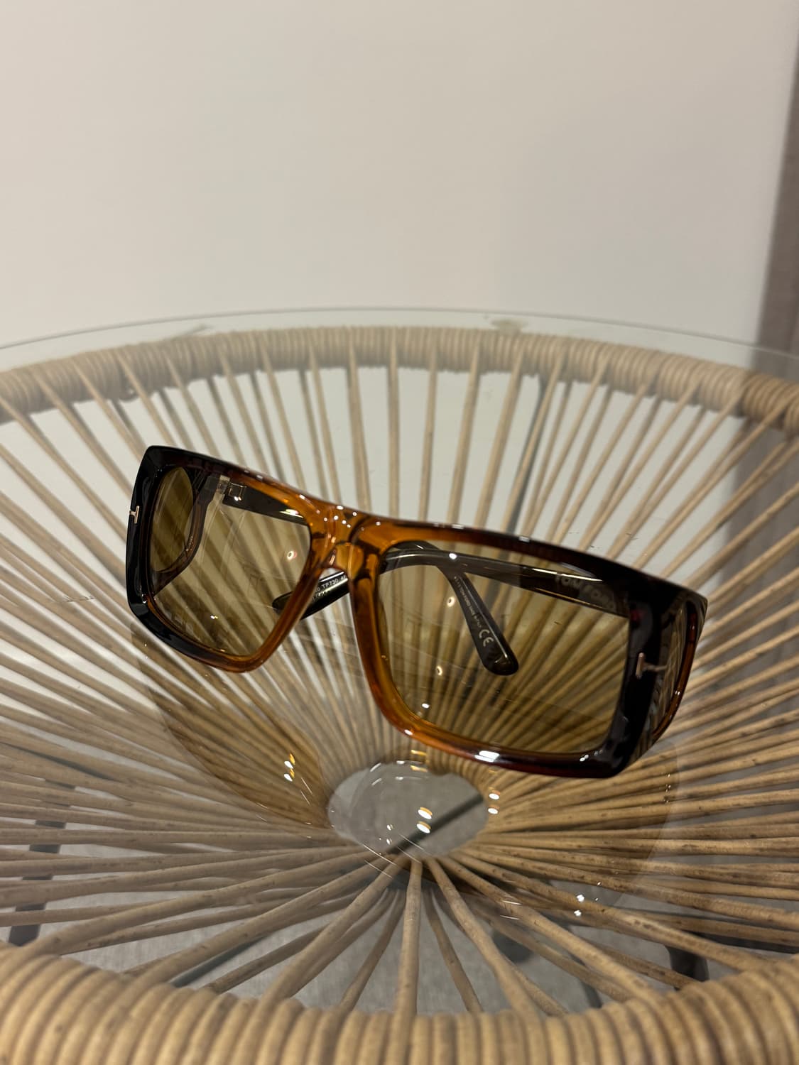 톰포드 사이드 프레임 스퀘어 선글라스 FT0730 상품이미지7