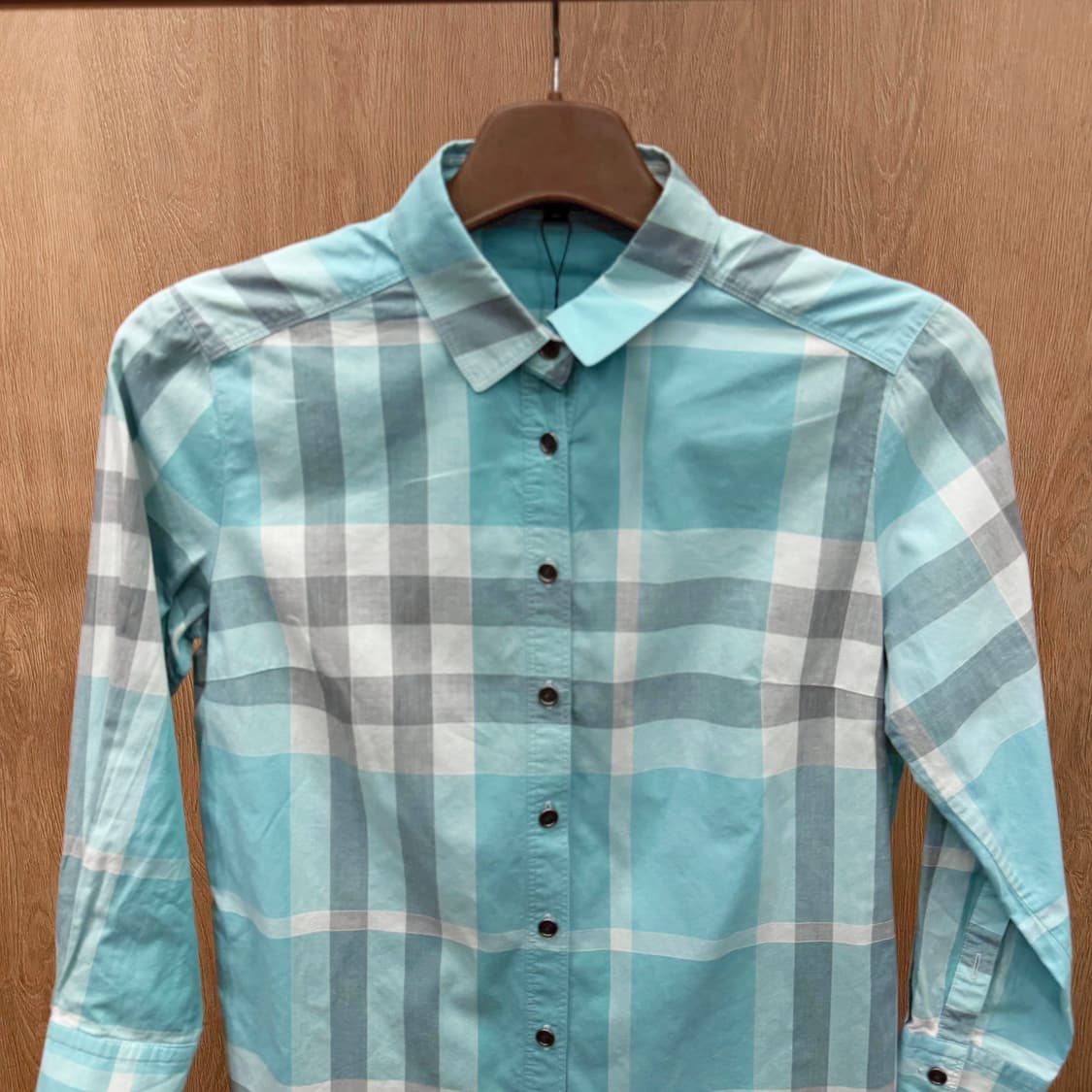 버버리 런던 코튼 셔츠 노바 체크 패턴 디테일 레귤러핏 민트 블루 상품이미지4