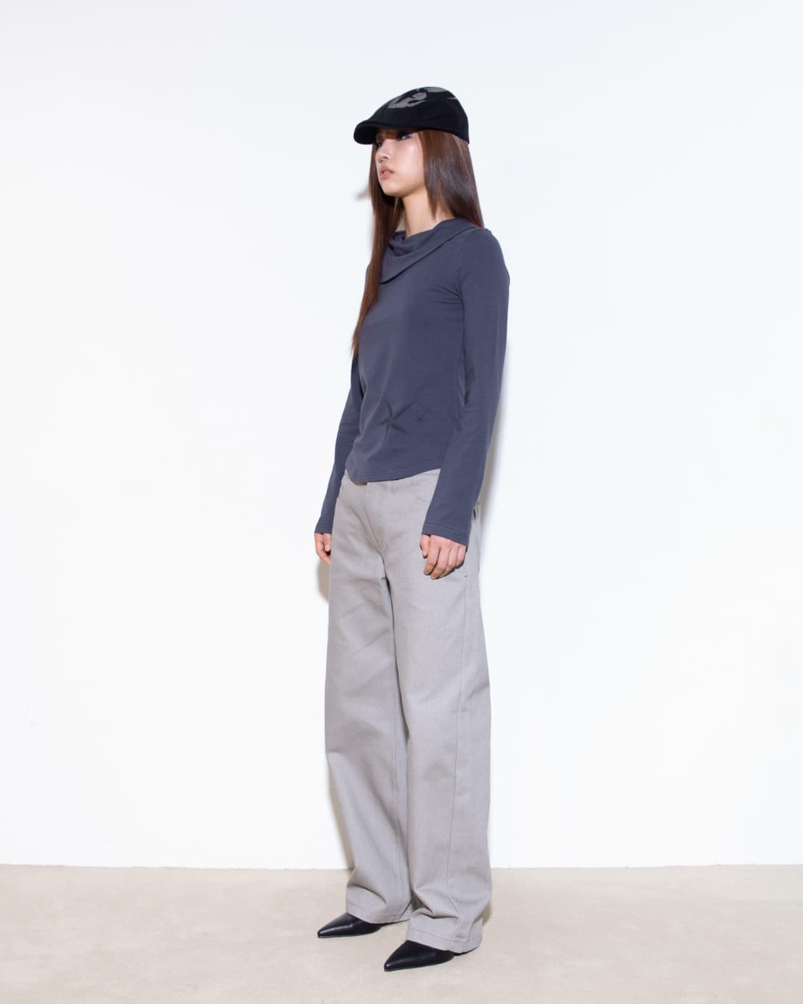 온스카 플립 넥 롱슬리브 티셔츠 네이비 상품이미지3