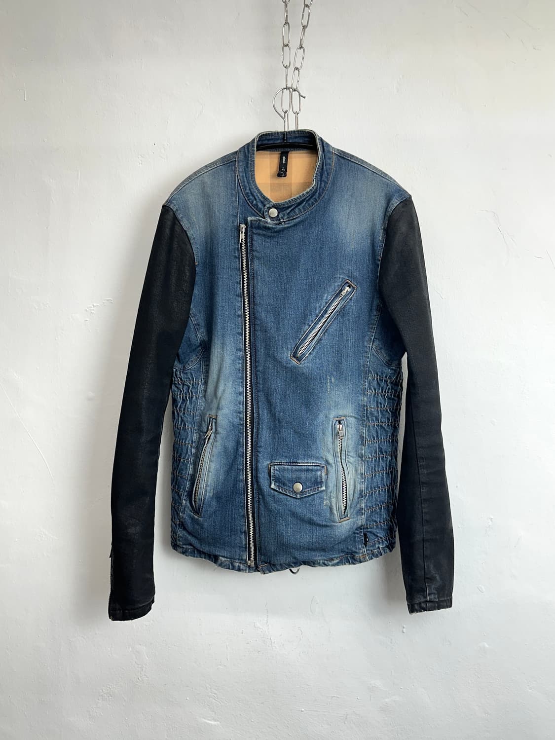 Glamb Waxed Sleeve Denim Rider Jacket 상품이미지4
