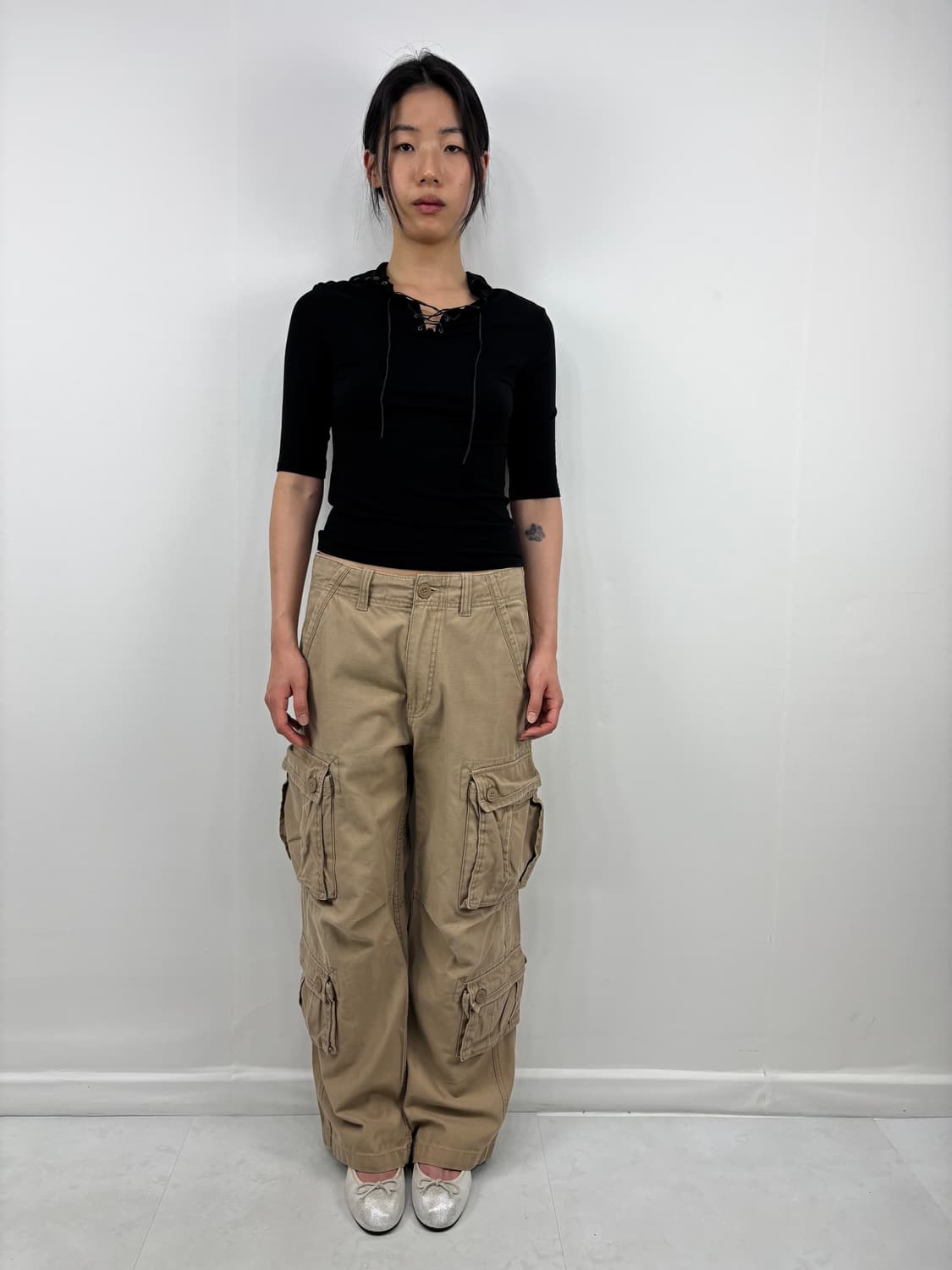 LACE UP NECK TOP 상품이미지3