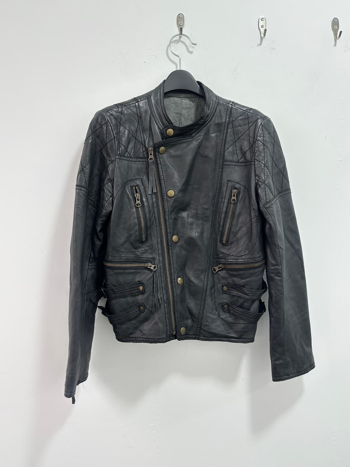 Lambskin zipper detail jacket 상품이미지5