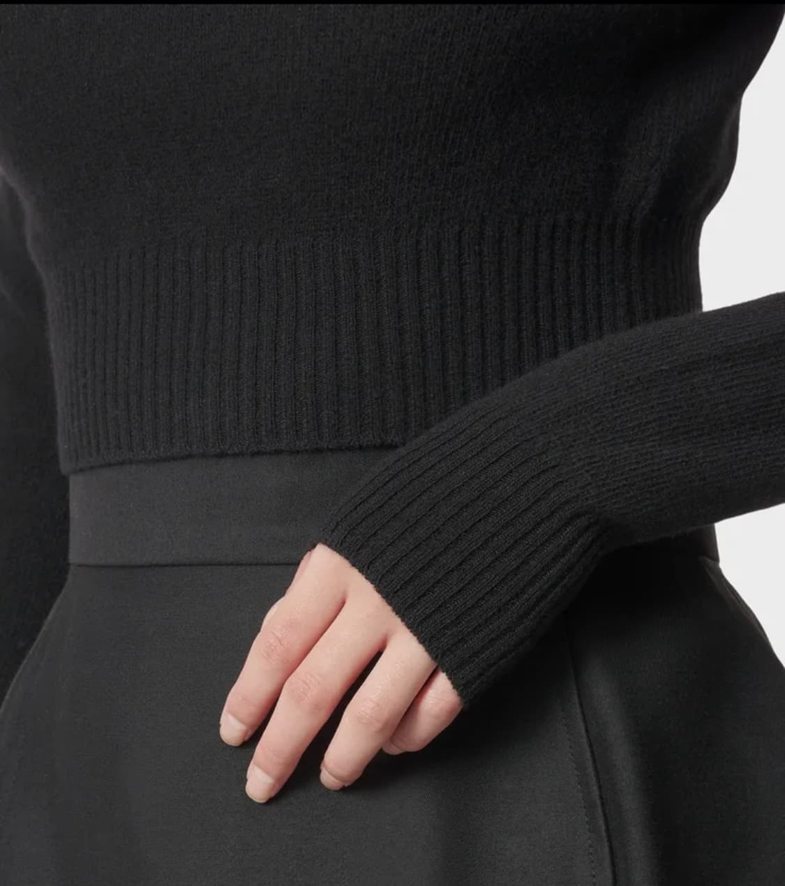 miumiu 미우미우 크롭 캐시미어 +울 니트 38사이즈 상품이미지8