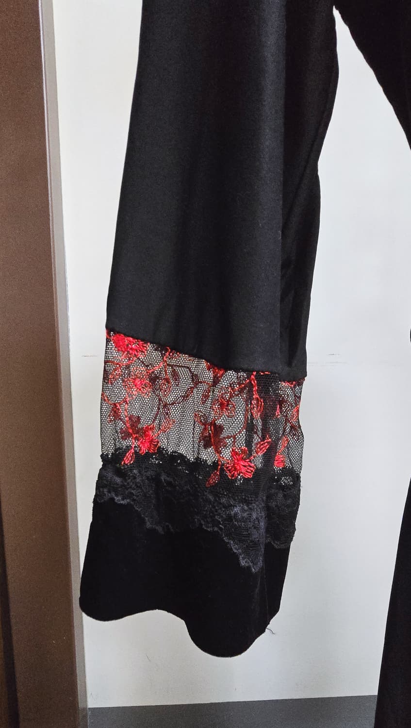 인블룸 로브 가디건 블랙 / 새상품 / 레이스 포인트 상품이미지4