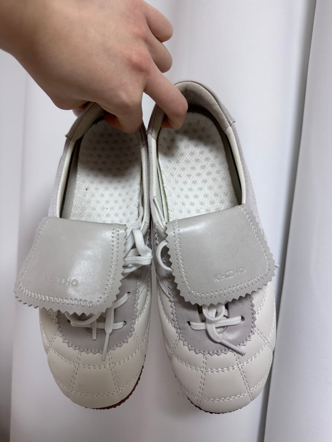 기호 3-Way Foldover 텅 스니커즈 245 상품이미지5