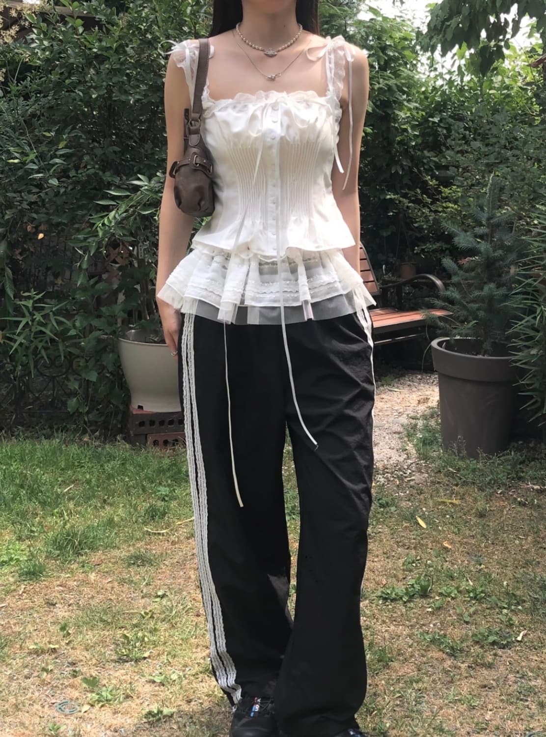 딧소어 ditsor 일루젼 프릴 벨트 레이어드 스커트 화이트 상품이미지6