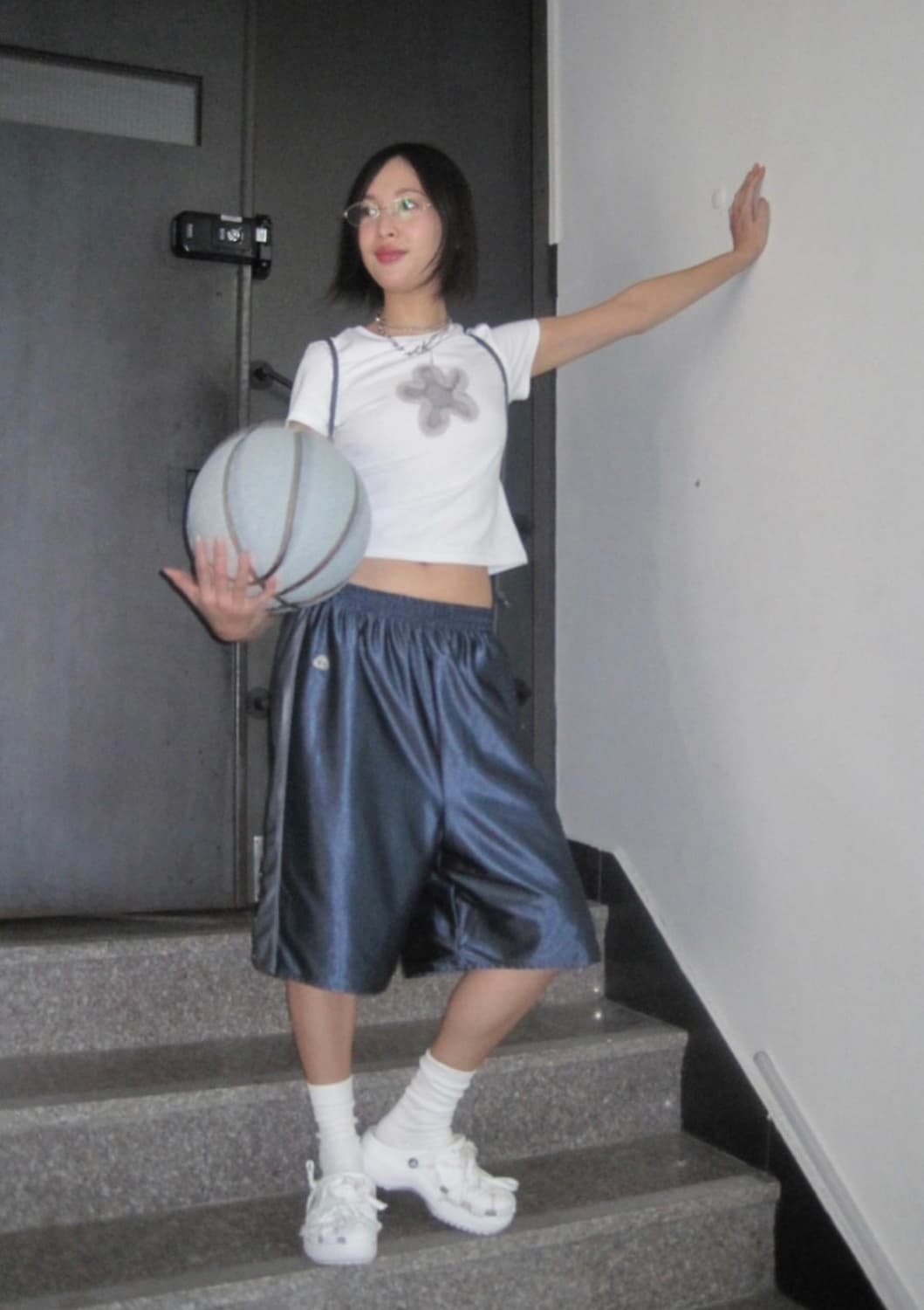 스마트어반유즈풀 샤이닝 쇼츠 네이비 상품이미지2