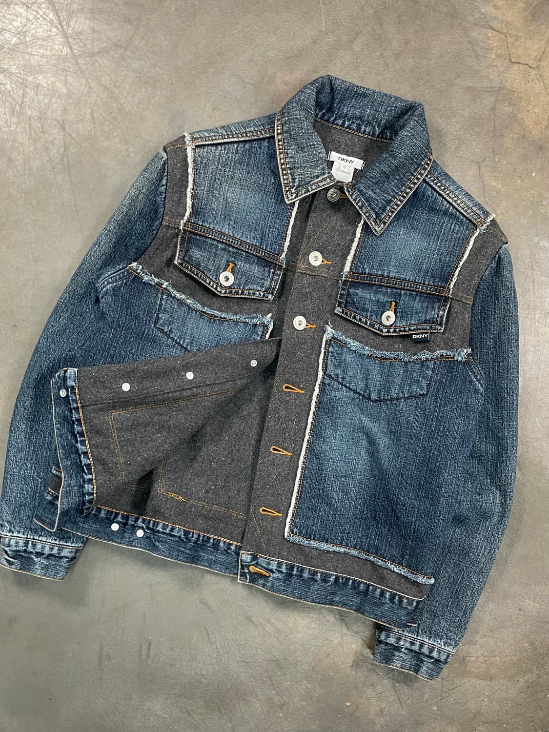 DKNY 울 라인 데님 트러커 자켓 상품이미지2