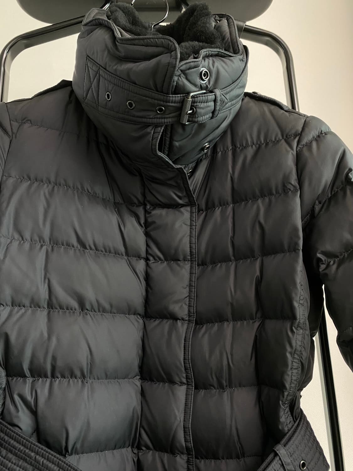 버버리브릿 패딩 블랙 S 55-551/2 상품이미지5