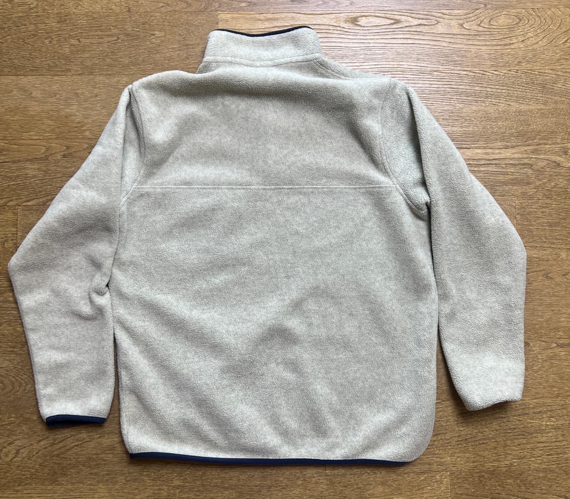 파타고니아 신칠라 오트밀 색상 L사이즈입니다.  상품이미지2