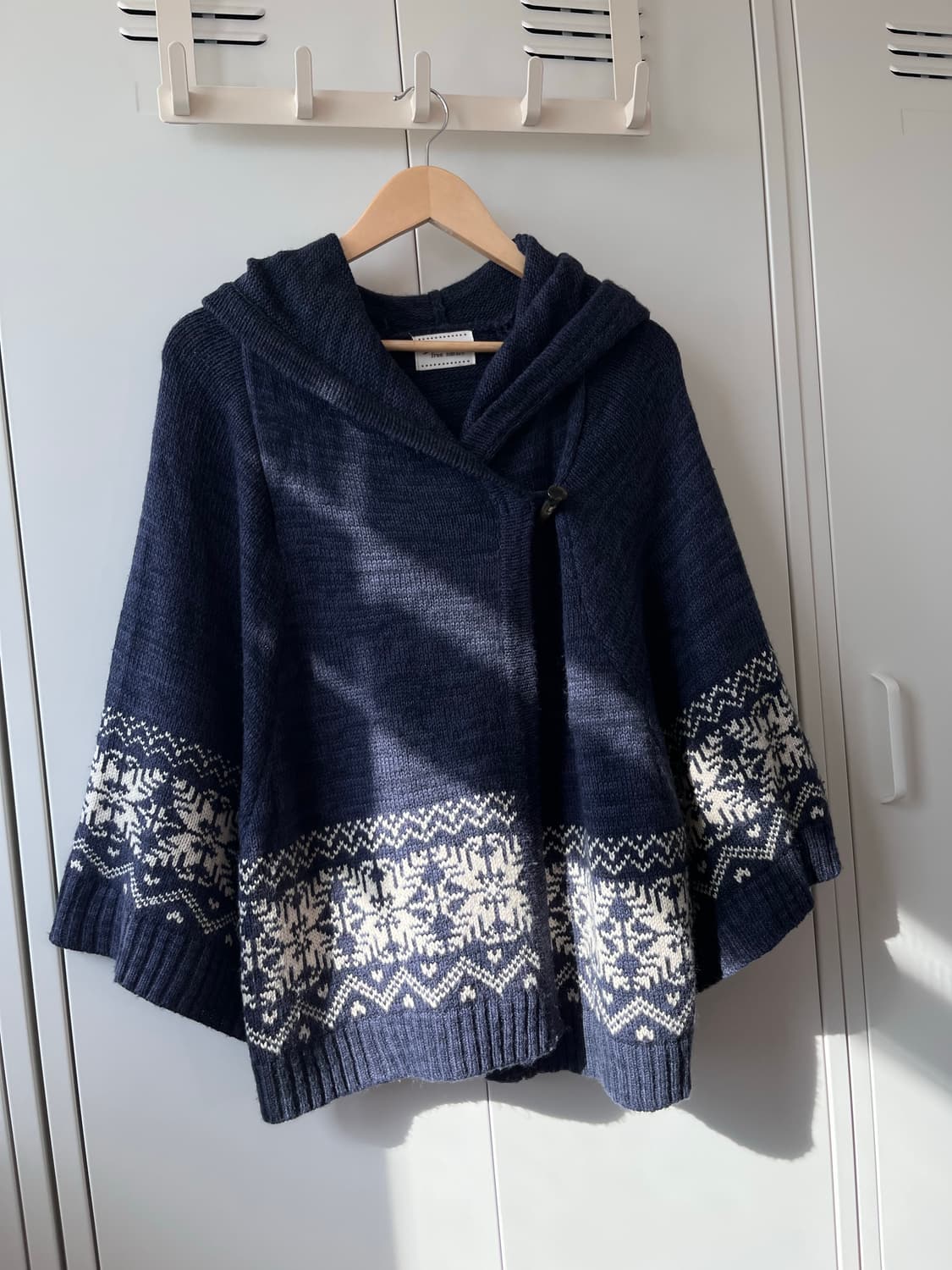 Free nature 눈꽃 노르딕 후드 케이프 니트 가디건 상품이미지4