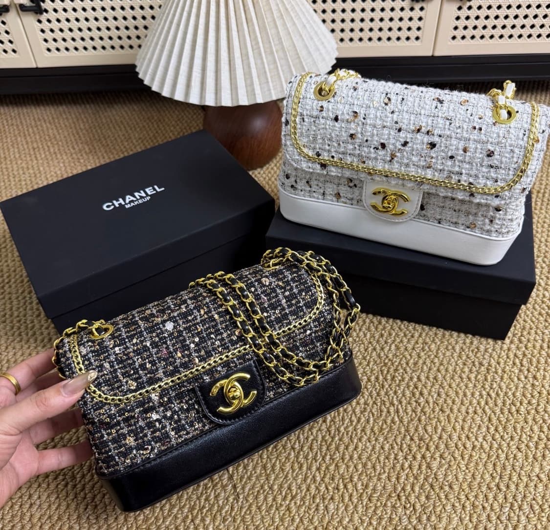 샤넬VIC 리미티드 러프 트위드 플립 커버백 블랙 상품이미지2