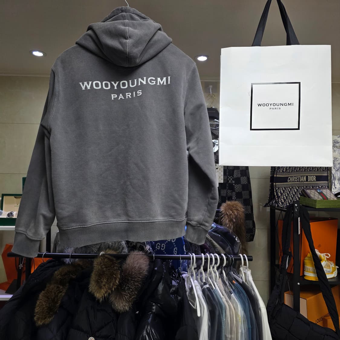 {클로젯}[46][25F/w완신]우영미 더티워싱 백로고 후드티 상품이미지2