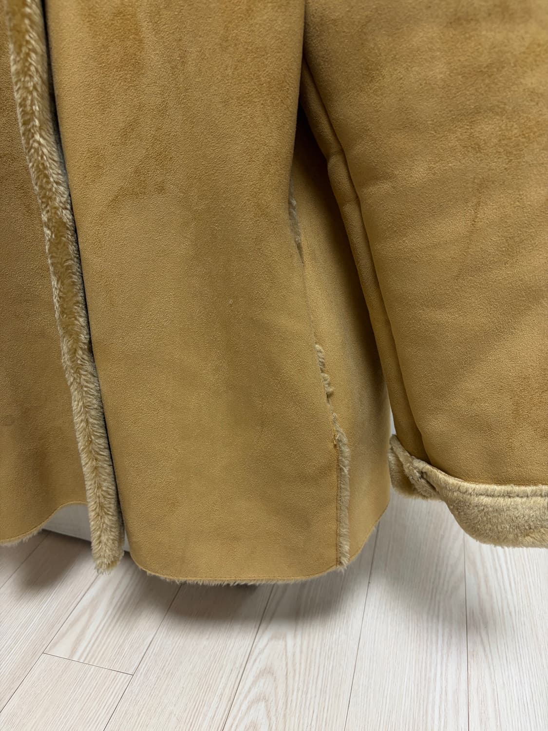 무스탕 스웨이드 털 안감 코트 상품이미지3