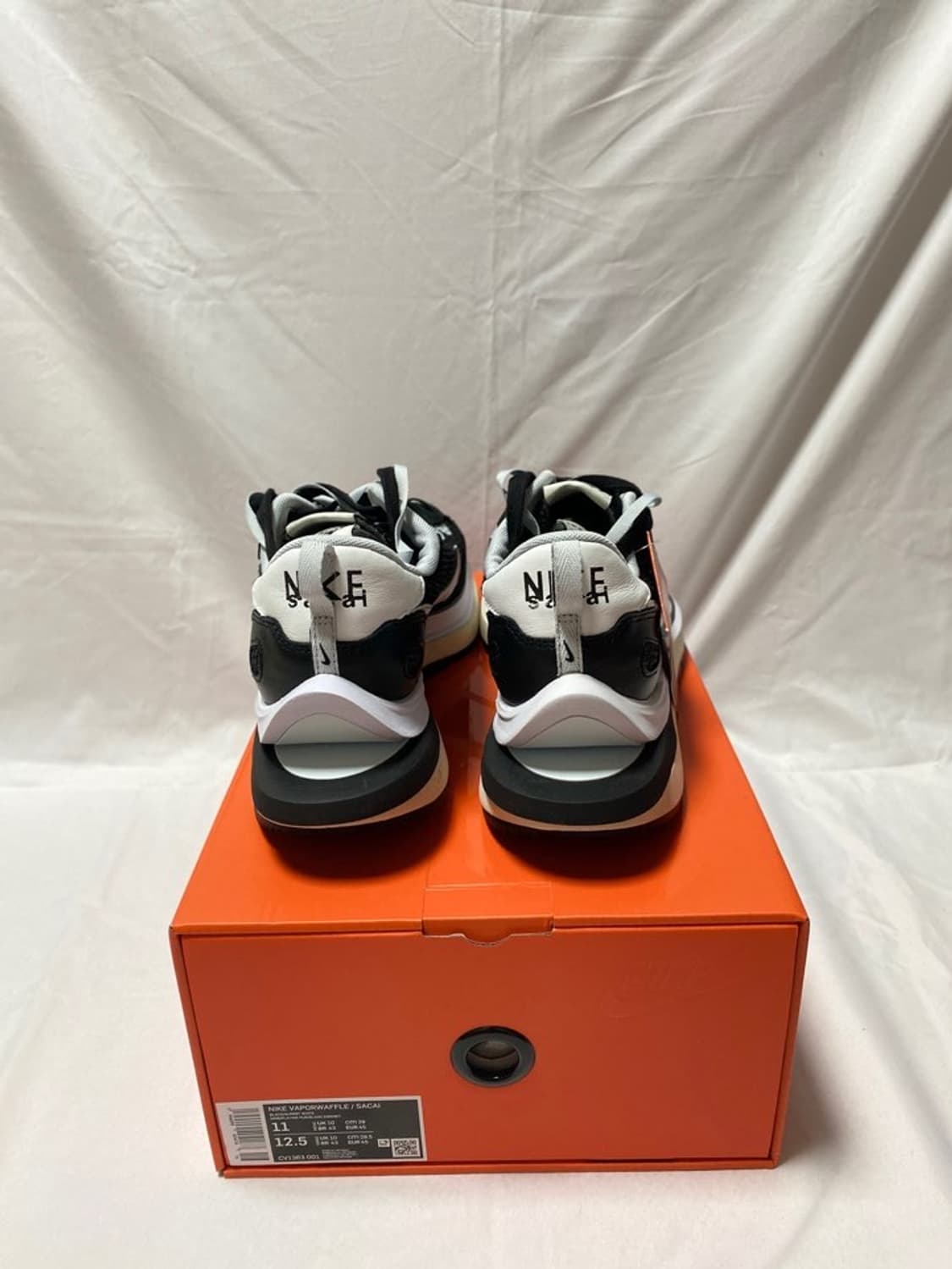 나이키 사카이 베이퍼와플 검흰(나이키코리아탭,새상품,290사이즈) 상품이미지3