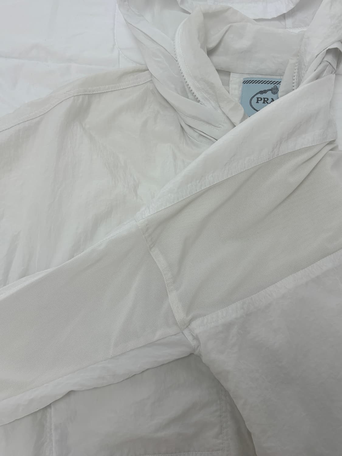 프라다 바람막이 상품이미지5