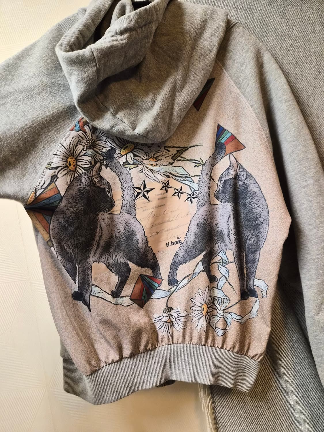 티백(ti:baeg  프린팅 집업(뒷면 실키한 소재) 상품이미지1