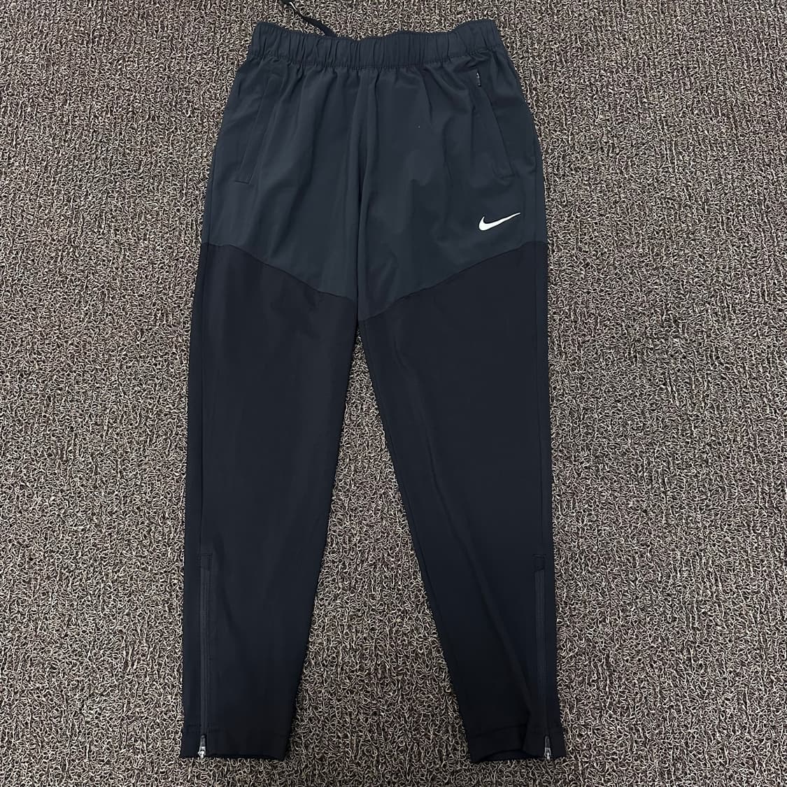NIKE 나이키 드라이핏 폴리 여성 조거팬츠 블랙 L 상품이미지1