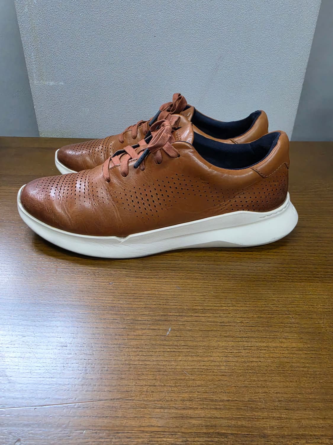 콜한 GRANDSERIES 브라운 가죽 스니커즈 상품이미지4