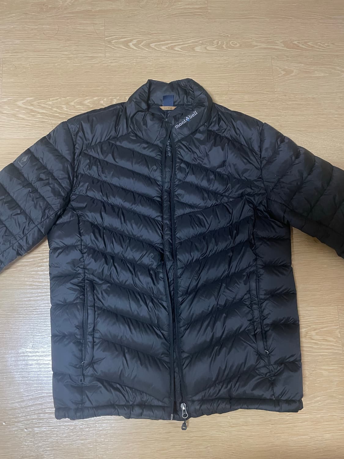몽벨 경량패딩  상품이미지1