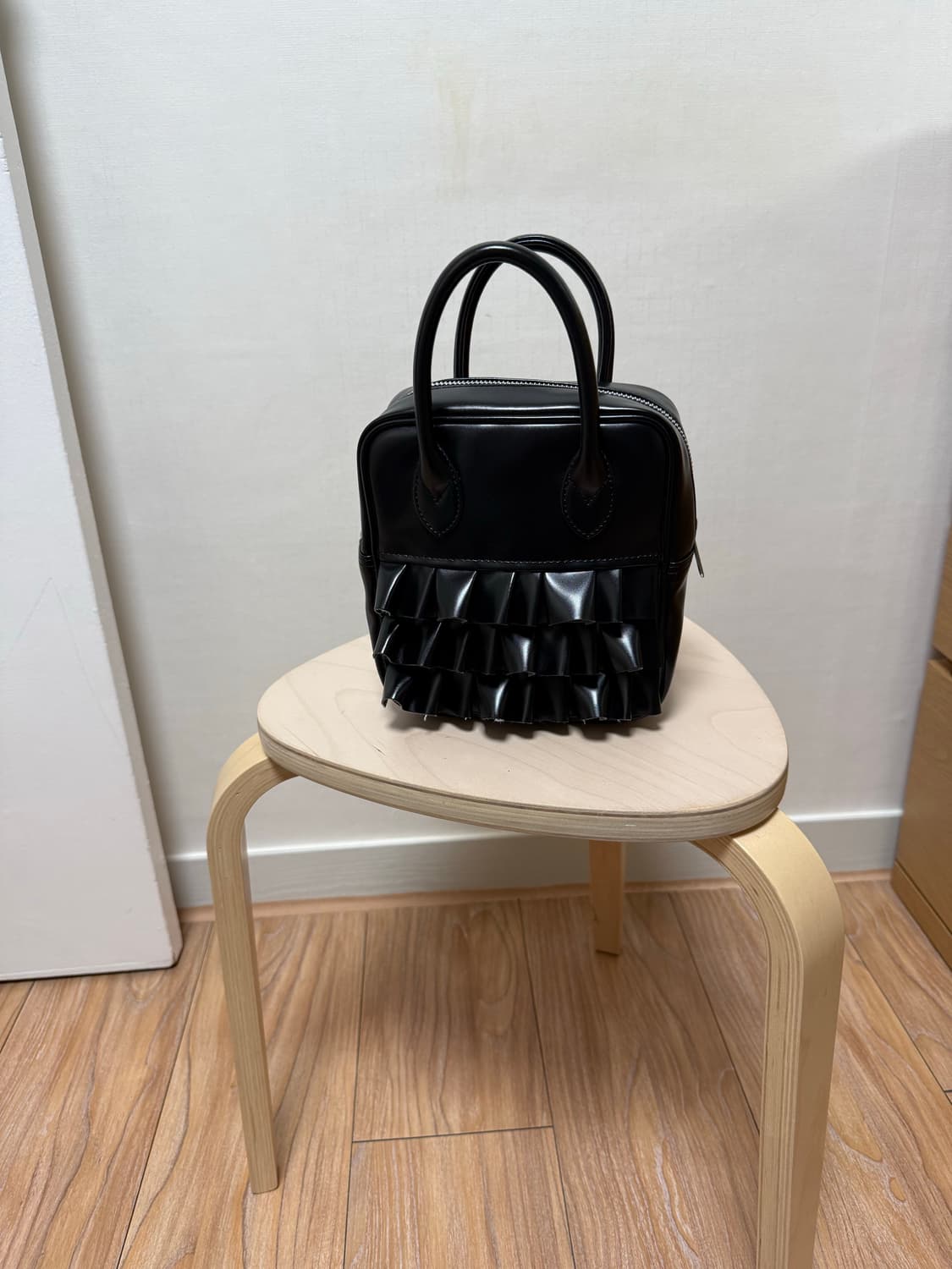 꼼데가르송 걸 러플 더플백 블랙 상품이미지2