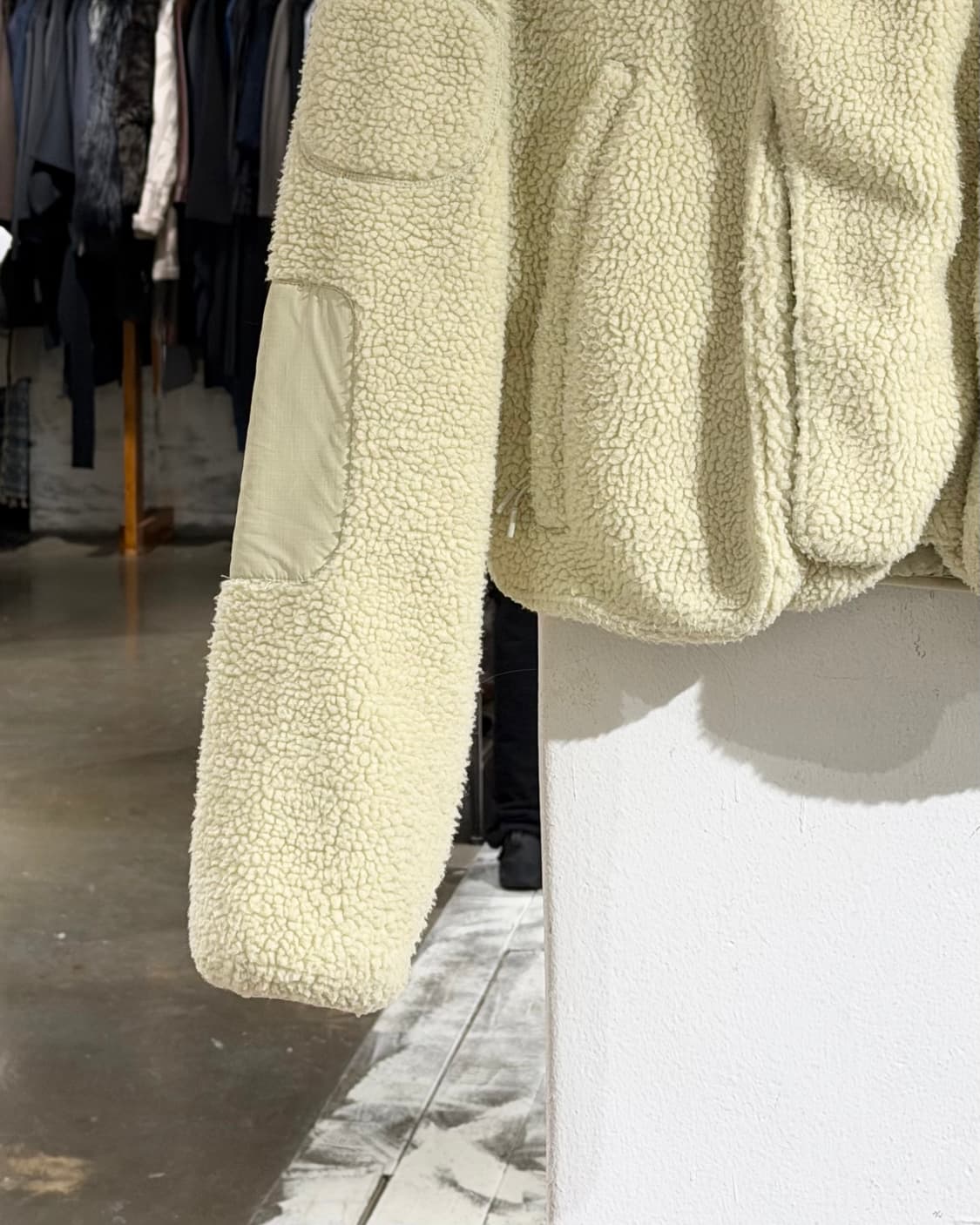 엔타이어 스튜디오 아이보리 듄 플러피 오버코트 상품이미지5