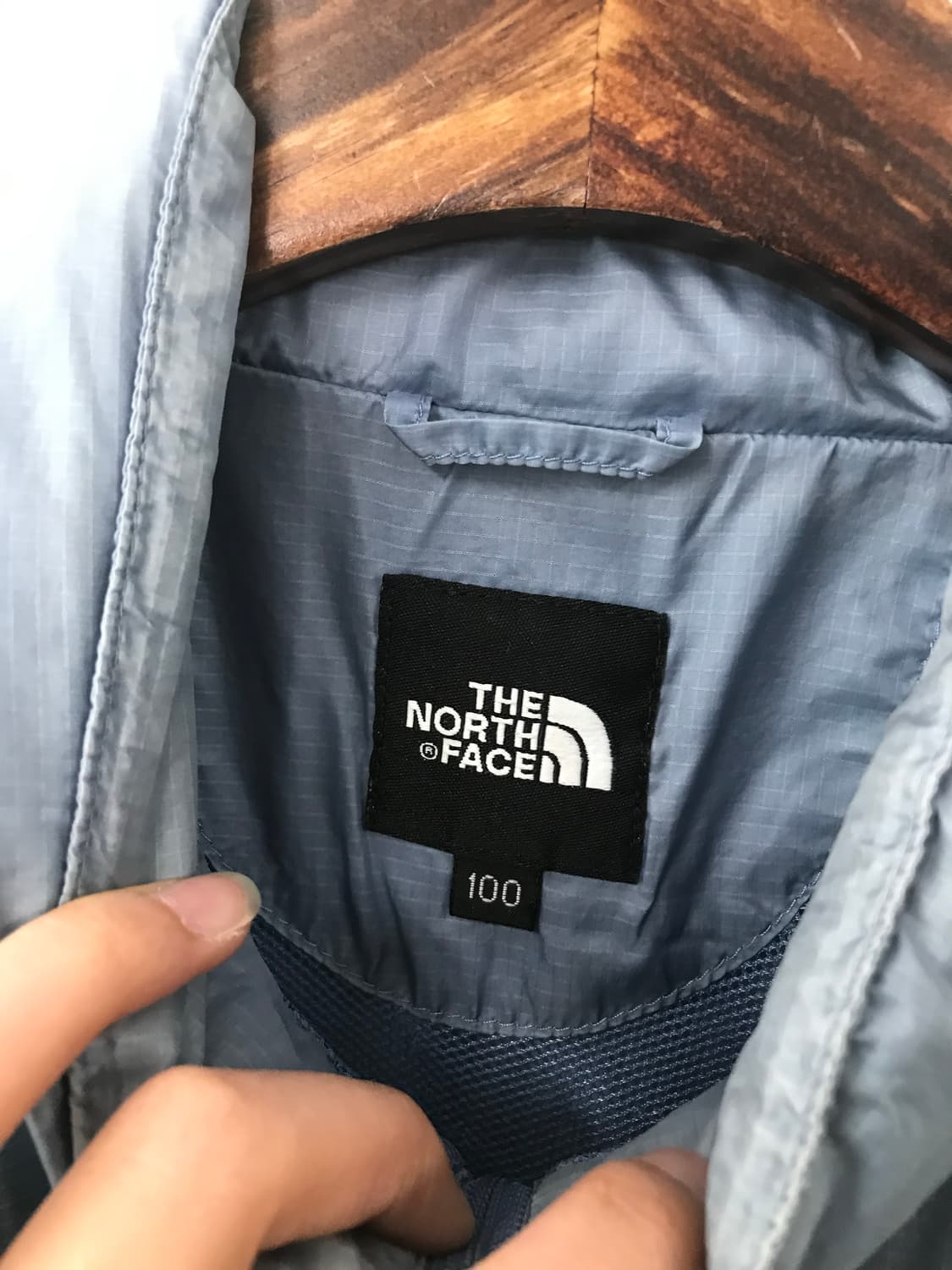 노스페이스 자수로고 배색 윈드 바람막이 자켓 상품이미지7