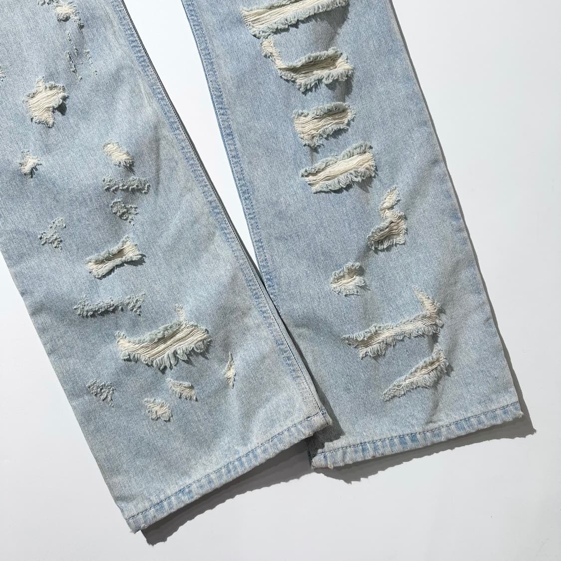 (새상품) 그레일즈 디스트레스드 플레어 진 부츠컷 데님 팬츠 상품이미지5