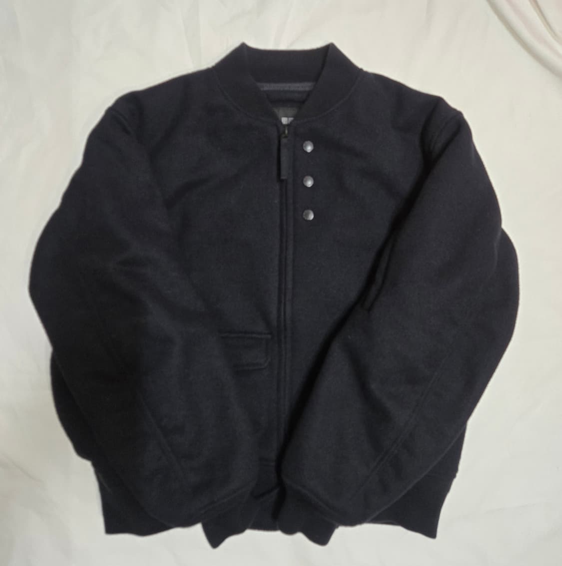 유니클로X엔지니어드 가먼츠 퍼프테크 숏 블루종 네이비 상품이미지1