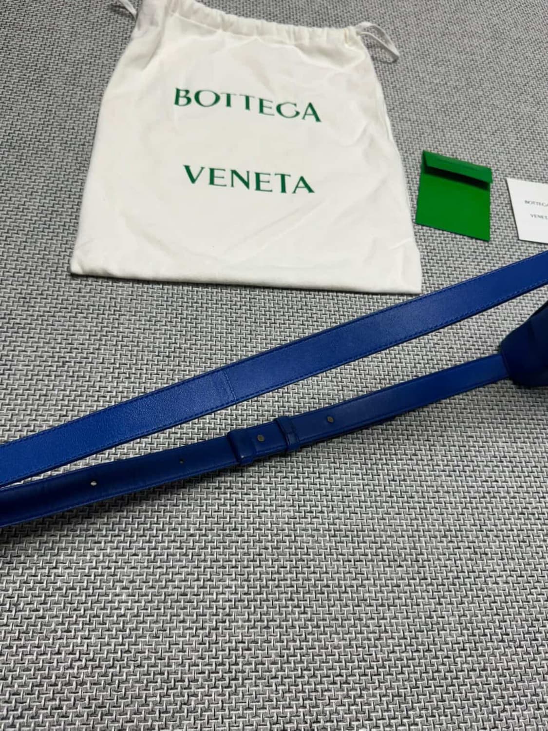 보테가배네타 카세트백 크로스백 가방 상품이미지2