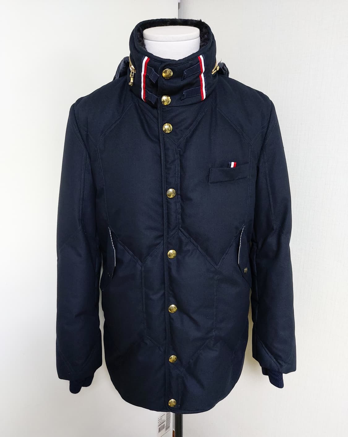 몽클레어 감마블루 금장 남성 퀼팅 구스다운 패딩 자켓 (2사이즈) 상품이미지1