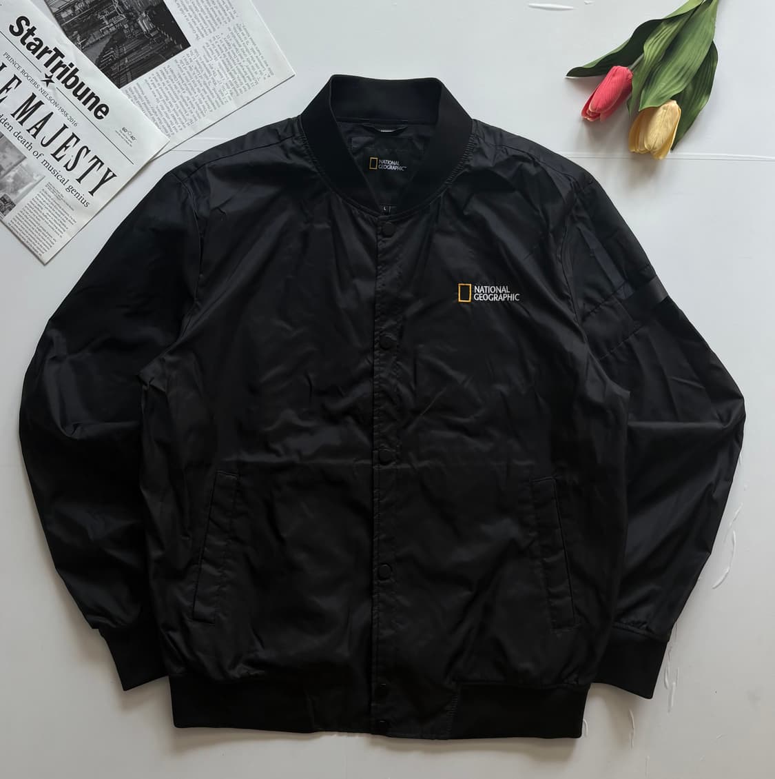 내셔널지오그래픽 블랙 봄버 점퍼 상품이미지2