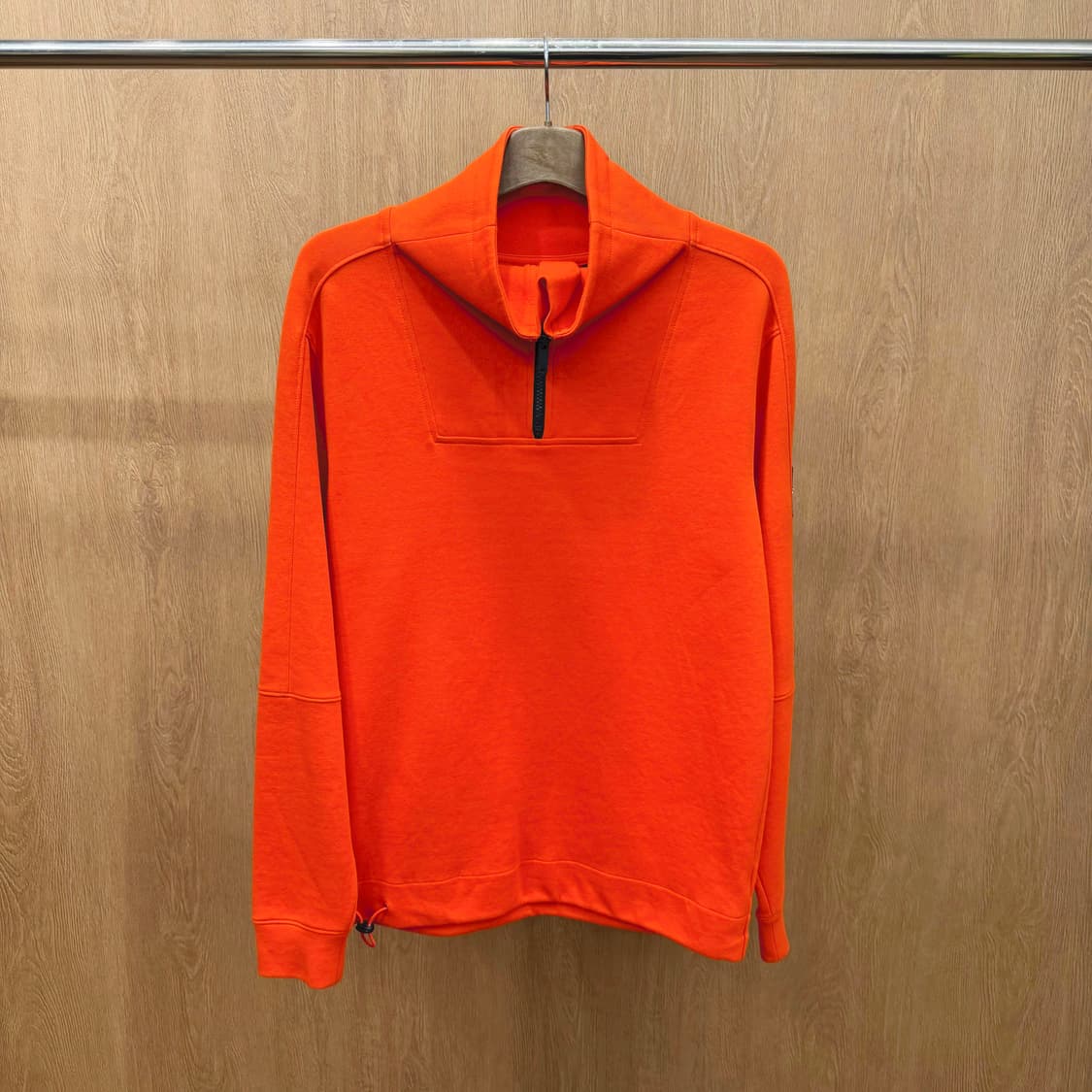 도나카란 뉴욕 하프 집업 스웻 셔츠 스트링 디테일 오렌지 상품이미지2