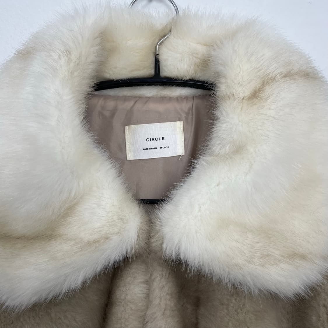 서클 CIRCLE 베이지 아이보리 배색 숏 퍼 자켓 상품이미지2